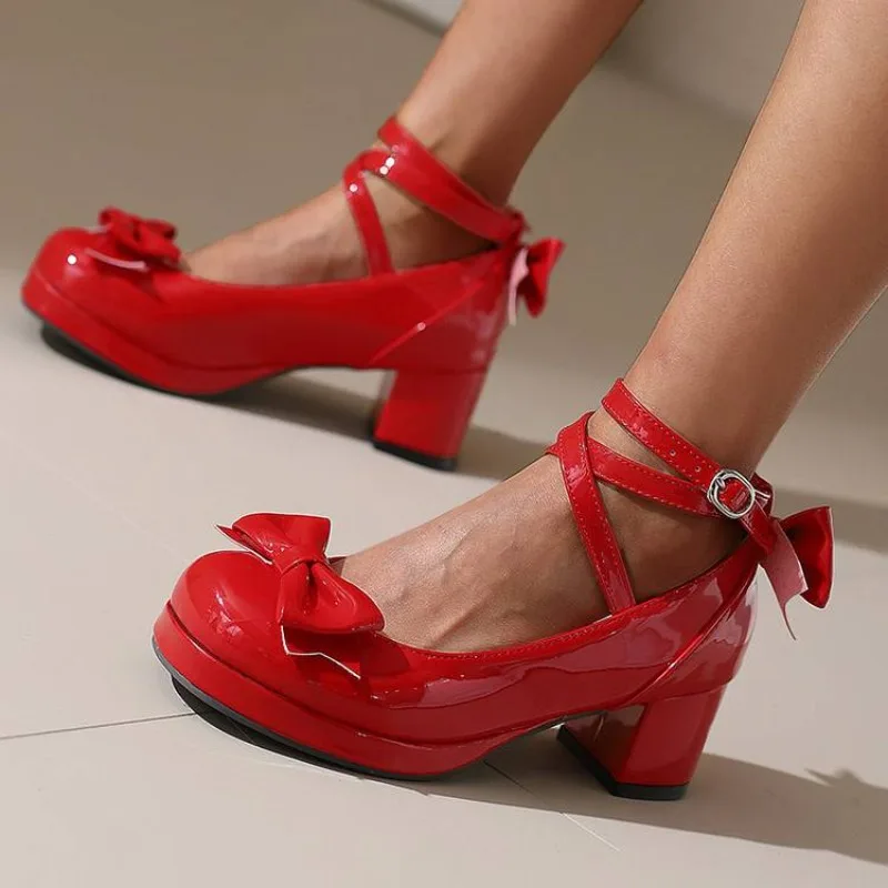 Spring Autumn New Style Fashion High-heeled Women's Shoes Solid Color Round Head Sweet Butterfly-knot Square Heel Women's Shoes
Spring Autumn New Style Fashion High-heeled Women's Shoes Solid Color Round Head Sweet Butterfly-knot Square Heel Women's Shoes