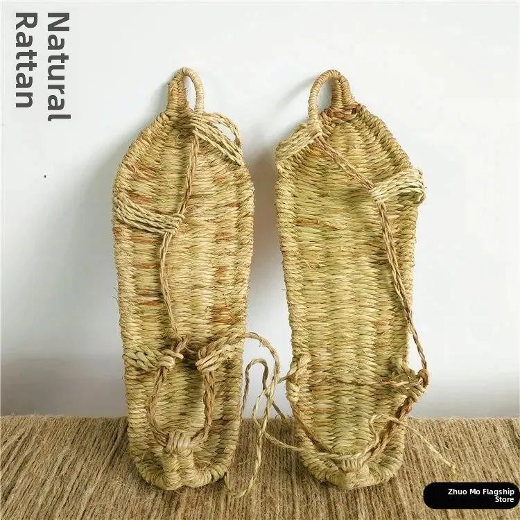 Retro Handwoven Straw Shoes Men's Summer Slippers Women's Funny Rice Straw Sandals Breathable Flat Heel Slip-On Shoes
Retro Handwoven Straw Shoes Men's Summer Slippers Women's Funny Rice Straw Sandals Breathable Flat Heel Slip-On Shoes