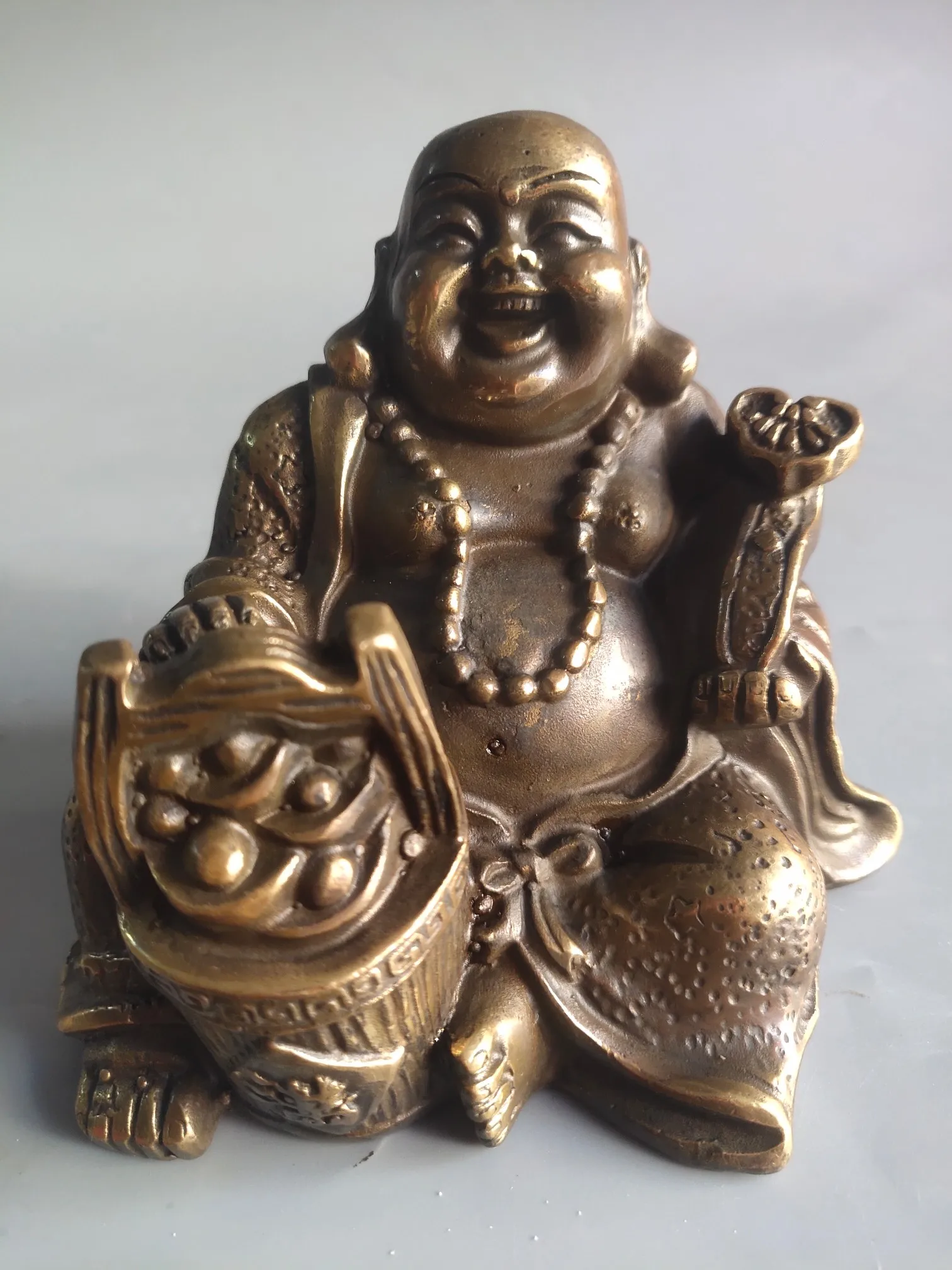 Fine Crafted and Aesthetically Pleasing Pure Copper Buddha Statue Ornaments Suitable For Decoration in Home Crafts
Fine Crafted and Aesthetically Pleasing Pure Copper Buddha Statue Ornaments Suitable For Decoration in Home Crafts