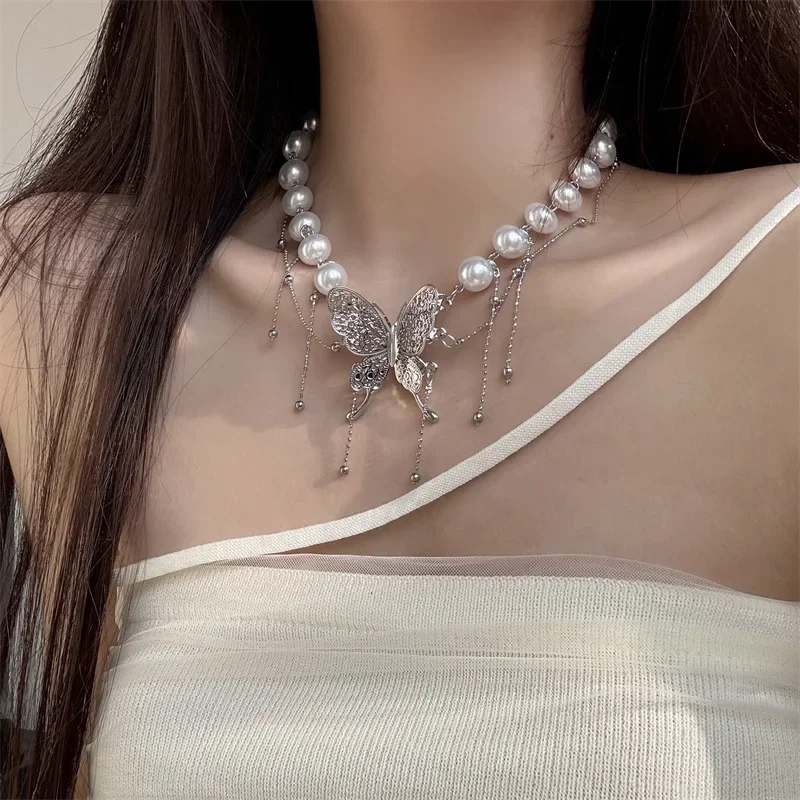 Hollow Butterfly Pearl Double Layer Necklace For Women Clavicle Chain 2024 Pendant Necklaces Trendy Jewelry Gift
Hollow Butterfly Pearl Double Layer Necklace For Women Clavicle Chain 2024 Pendant Necklaces Trendy Jewelry Gift