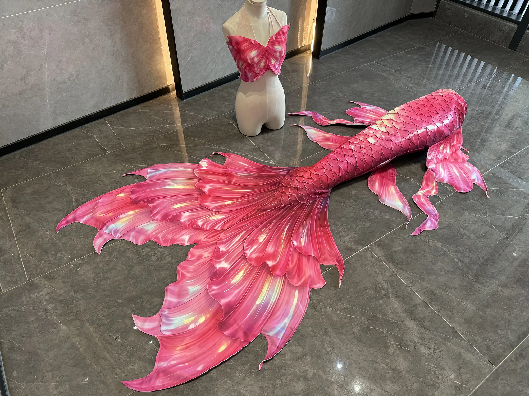 Yuner Rainbow Mermaid Parent Child Tail Mahena Diving Aquarium Beach Shooting Swimsuit Swimming Float Yarn Mermaid Tail
Yuner Rainbow Mermaid Parent Child Tail Mahena Diving Aquarium Beach Shooting Swimsuit Swimming Float Yarn Mermaid Tail