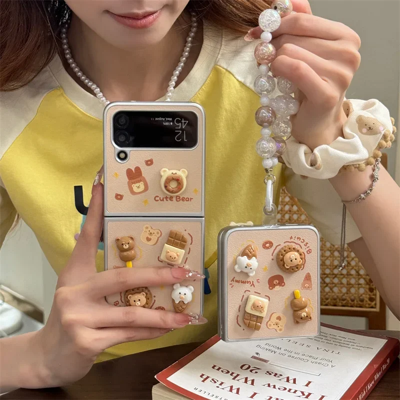 3D Cute Dessert Bear Phone Case for Samsung Galaxy Z Flip 6 5 4 3 Protective Back Cover for ZFlip4 ZFlip5 ZFlip6 Case Shell
3D Cute Dessert Bear Phone Case for Samsung Galaxy Z Flip 6 5 4 3 Protective Back Cover for ZFlip4 ZFlip5 ZFlip6 Case Shell