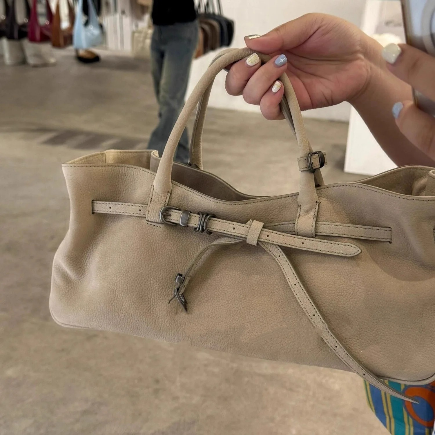 Tote Bag Ladies New Autumn/winter High-grade Niche Design Large Capacity Retro Commuter Handbag Women Shoulder Bags
Tote Bag Ladies New Autumn/winter High-grade Niche Design Large Capacity Retro Commuter Handbag Women Shoulder Bags