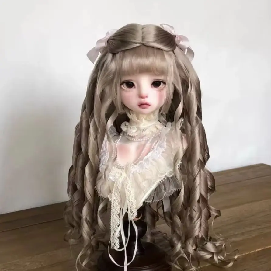 Импортный парик из рафинированного мохера для куклы Blythe, парик для кукол BJD 1/6, 1/4, 1/3, бесплатная доставка
Импортный парик из рафинированного мохера для куклы Blythe, парик для кукол BJD 1/6, 1/4, 1/3, бесплатная доставка