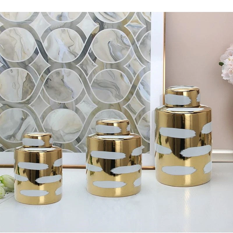 Minimalist Gold Plated Jar with Lids Crafts Ceramic Storage Cosmetic Containers Artificial Flower Decorative Floral Vases
Minimalist Gold Plated Jar with Lids Crafts Ceramic Storage Cosmetic Containers Artificial Flower Decorative Floral Vases