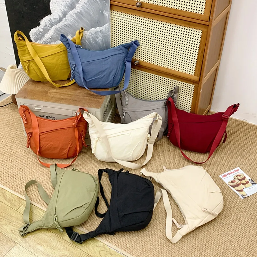 Versatile Canvas Crossbody Bags Large Capacity Korean Simplified Shoulder Bag Solid Color Lightweight Dumpling Bag Men
Versatile Canvas Crossbody Bags Large Capacity Korean Simplified Shoulder Bag Solid Color Lightweight Dumpling Bag Men