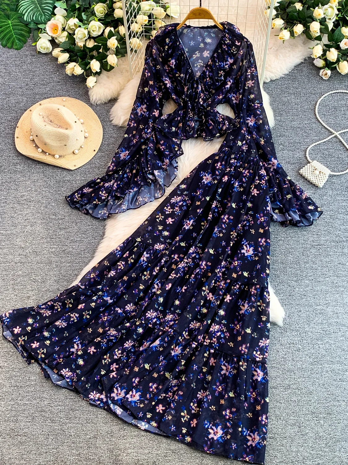 Romantic Elegant Asymmetrical Hem Long Sleeve V-Neck Two-Piece Set Dress Long Chiffon Floral Print Skirt Atmosphere Sense
Romantic Elegant Asymmetrical Hem Long Sleeve V-Neck Two-Piece Set Dress Long Chiffon Floral Print Skirt Atmosphere Sense