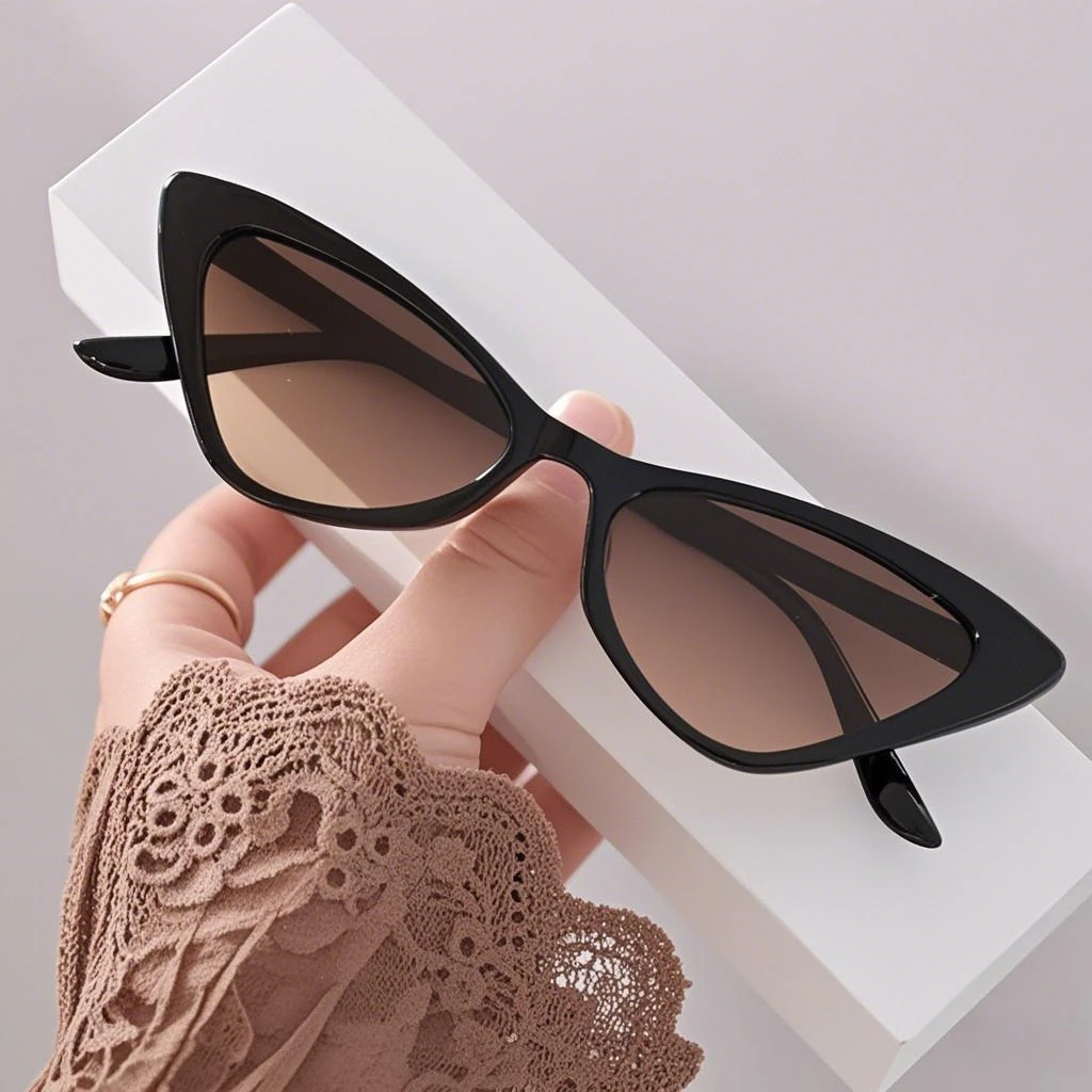 Cat Eye Sunglasses New Senior Sense Sunglasses for Women Fashion Trend Retro Small Frame Outdoor UV Protection Glasses
Cat Eye Sunglasses New Senior Sense Sunglasses for Women Fashion Trend Retro Small Frame Outdoor UV Protection Glasses