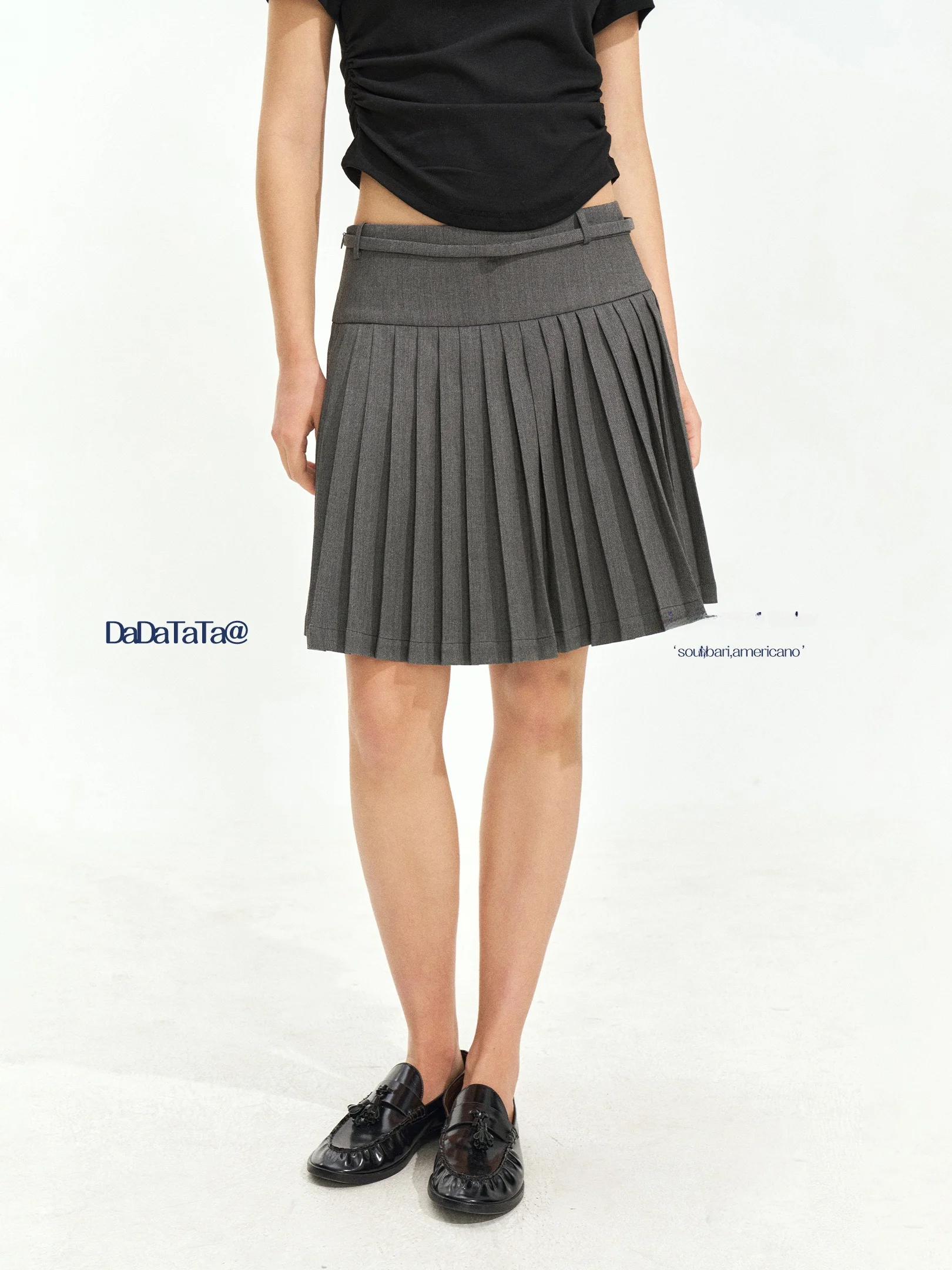 DADATATA Large Size Women's Micro Plump Suiting Fabric Pleated Skirt Standard Fit Polyester Viscose Spandex Blend
DADATATA Large Size Women's Micro Plump Suiting Fabric Pleated Skirt Standard Fit Polyester Viscose Spandex Blend