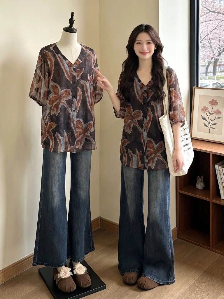 Elegant Thin Short Sleeve V-Neck Shirt Women's Fashion Summer New plus Size Slimming Top Korean Style Commute Wind Loose Fit
Elegant Thin Short Sleeve V-Neck Shirt Women's Fashion Summer New plus Size Slimming Top Korean Style Commute Wind Loose Fit