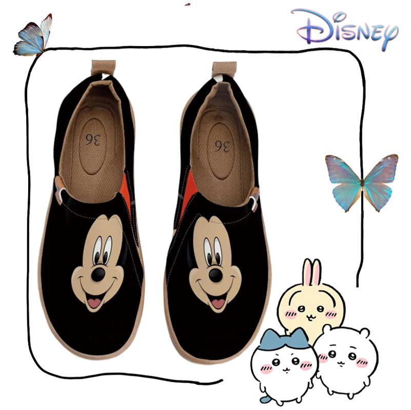 Кроссовки Disney Mickey в коллаборационном стиле с классическими изображениями мультфильмов, напечатанными на верхней части.
Кроссовки Disney Mickey в коллаборационном стиле с классическими изображениями мультфильмов, напечатанными на верхней части.