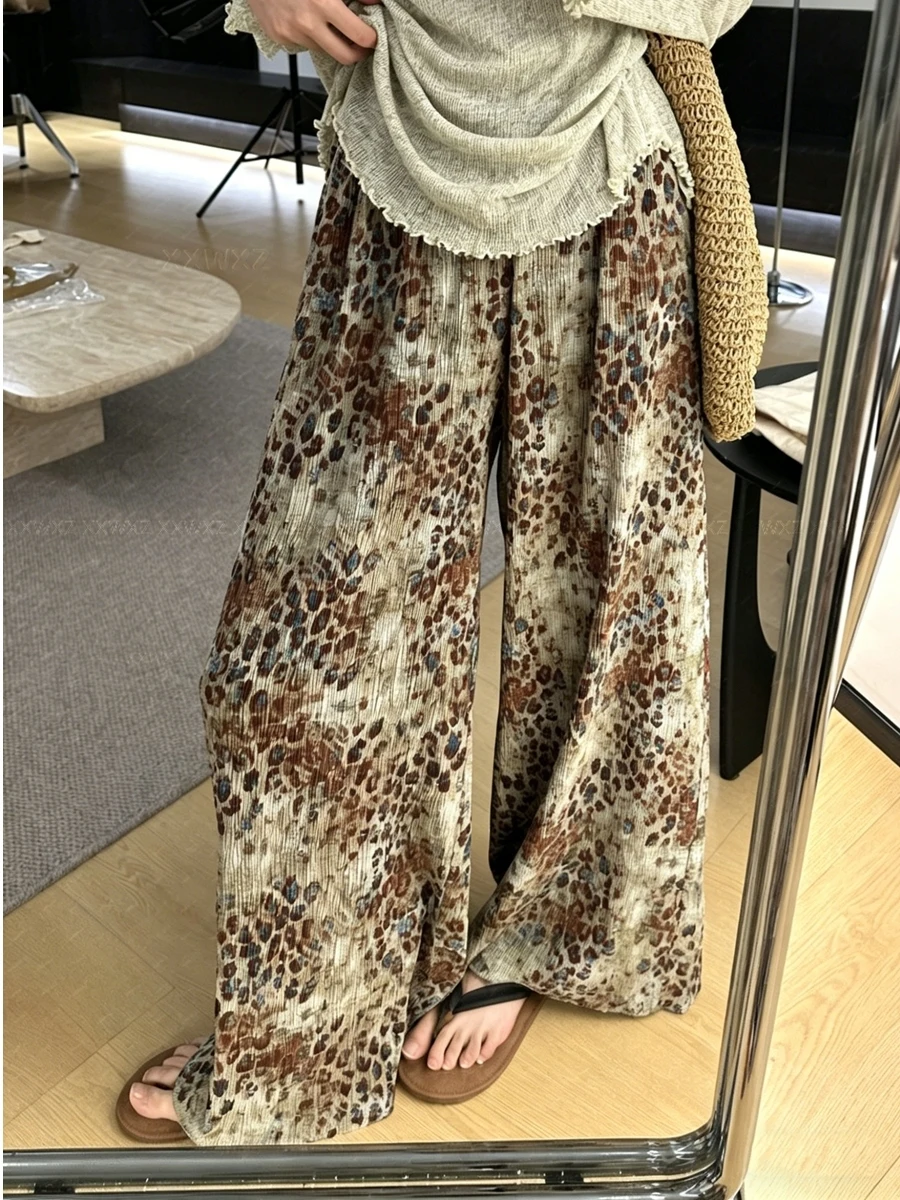plus Size Women's Summer New Vintage Loose Leggings Leopard Print Casual Trousers Comfortable Wide Leg Pants Spring Fashion
plus Size Women's Summer New Vintage Loose Leggings Leopard Print Casual Trousers Comfortable Wide Leg Pants Spring Fashion