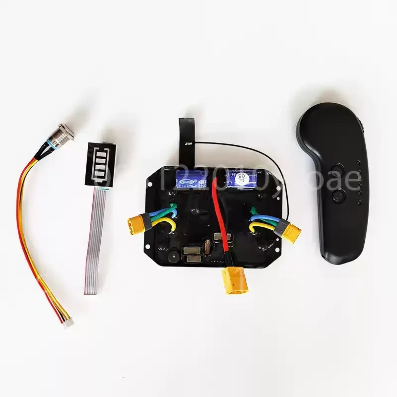 Electric Four-wheel Skateboard Controller Electric Remote System, Electric Skateboard ESC Wheel Hub Dual-drive 7S10S
Electric Four-wheel Skateboard Controller Electric Remote System, Electric Skateboard ESC Wheel Hub Dual-drive 7S10S