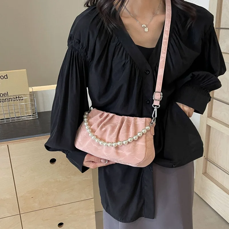French niche bag women's 2025 new spring and summer fashion shoulder crossbody bag pleated women's handbag small square bag
French niche bag women's 2025 new spring and summer fashion shoulder crossbody bag pleated women's handbag small square bag