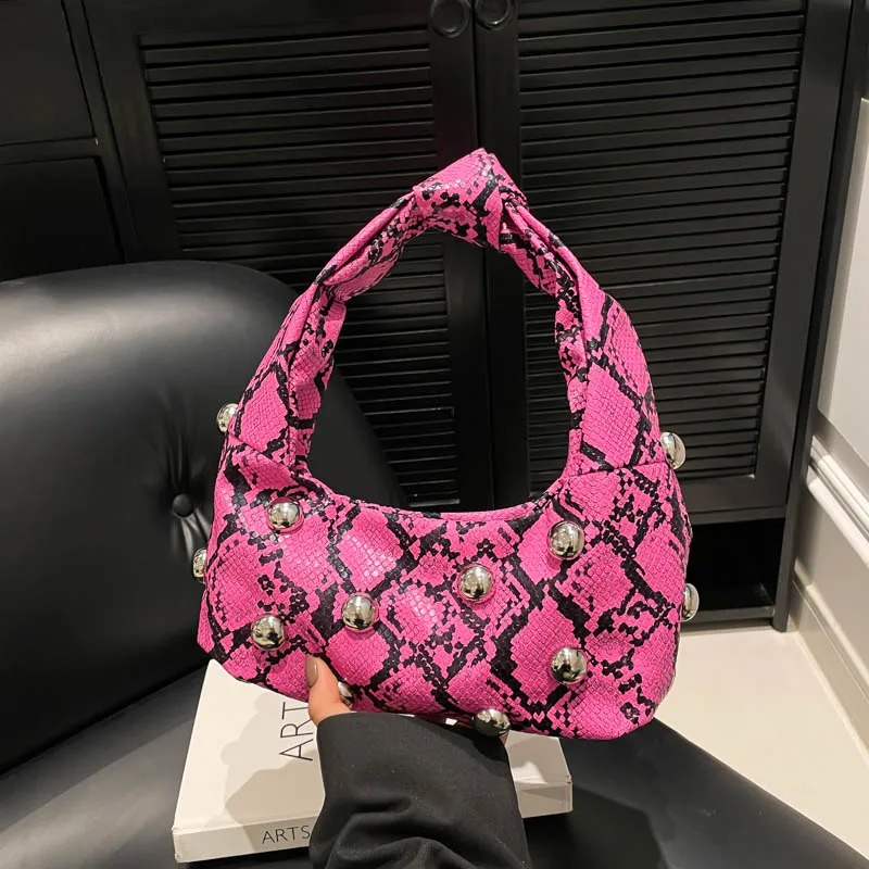 Rose Red Leather Shoulder Bag Designer Knotted Handlebag Vintage Leopard Printing Handbag khaki Underarm Bag Big Tote Sac A Main
Rose Red Leather Shoulder Bag Designer Knotted Handlebag Vintage Leopard Printing Handbag khaki Underarm Bag Big Tote Sac A Main