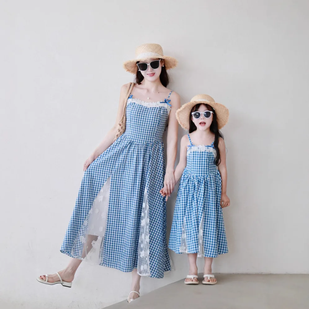 Blue Plaid Matching Dresses for Mother and Daughter Vacation Elegant Lace Strap Dress Mummy and Me Summer Princess Outfits
Blue Plaid Matching Dresses for Mother and Daughter Vacation Elegant Lace Strap Dress Mummy and Me Summer Princess Outfits