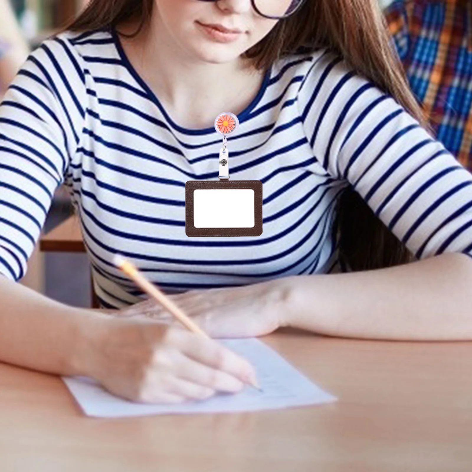 6pcs Badge Holder Retractable Clip Resin Serrated Alligator Chest Card Clips For Nurses Office Workers Name Tag Holder
6pcs Badge Holder Retractable Clip Resin Serrated Alligator Chest Card Clips For Nurses Office Workers Name Tag Holder