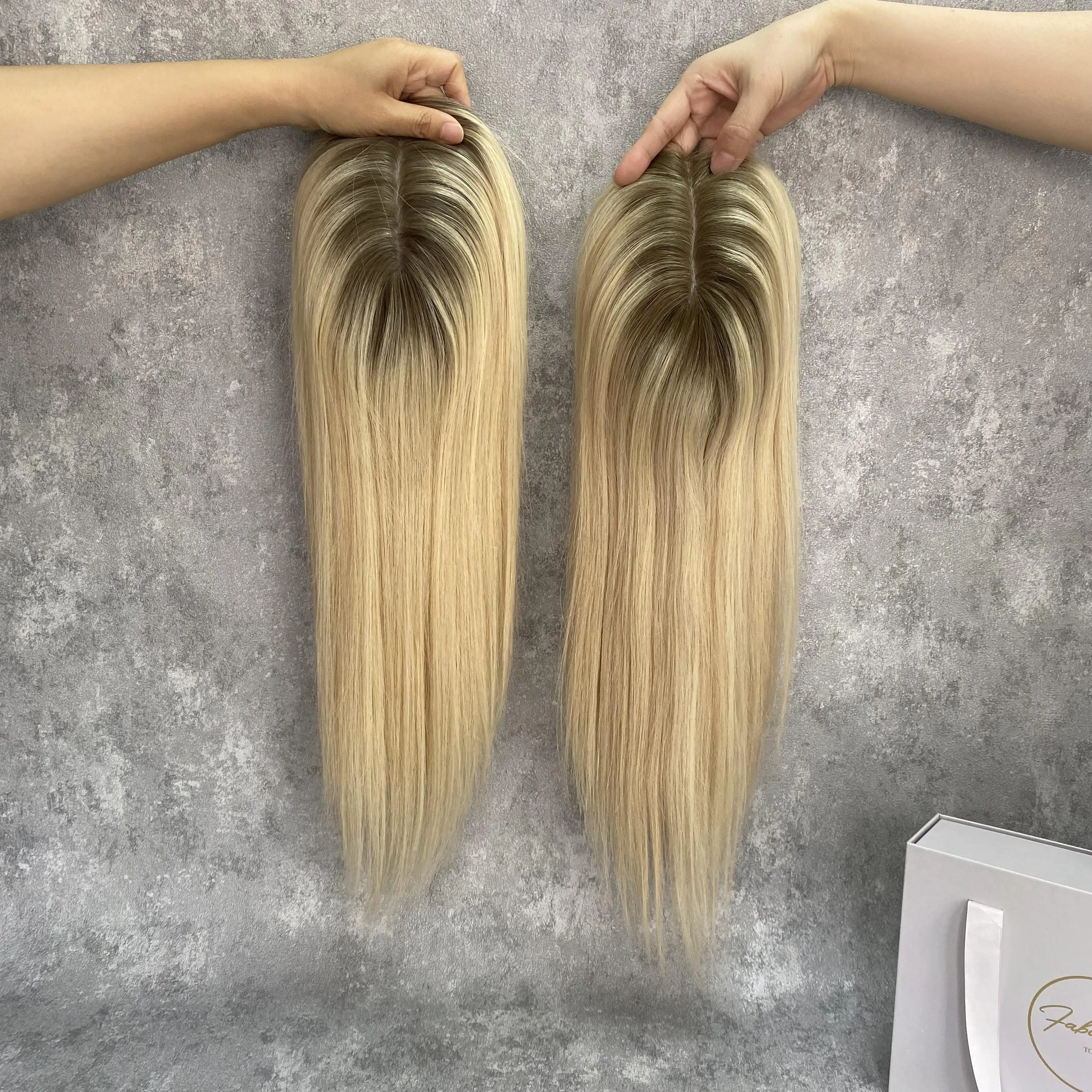 Factory Instock Human Virgin Hair Silk Base Topper, Balayage Blonde Color Invisible Silk Base, Hair Loss Thinning Hair Topper
Factory Instock Human Virgin Hair Silk Base Topper, Balayage Blonde Color Invisible Silk Base, Hair Loss Thinning Hair Topper