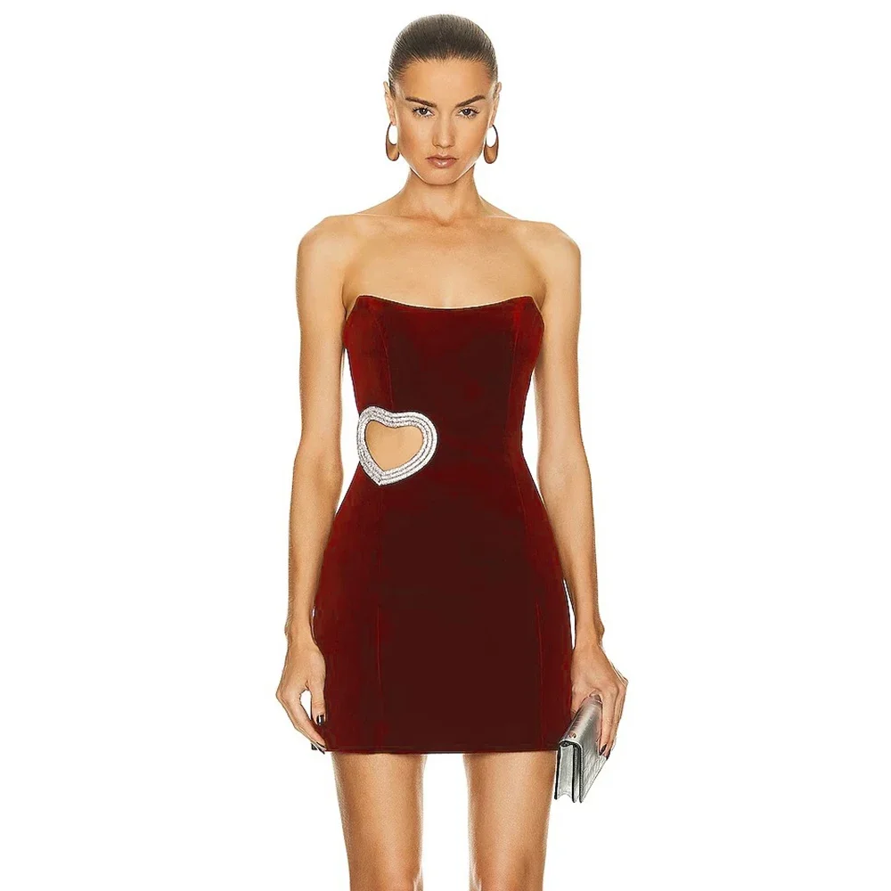2024 New Summer Women's Sexy Strapless Hollow Diamond Heart Luxury Wine Red Tight Mini Dress Elegant Evening Party Gown
2024 New Summer Women's Sexy Strapless Hollow Diamond Heart Luxury Wine Red Tight Mini Dress Elegant Evening Party Gown