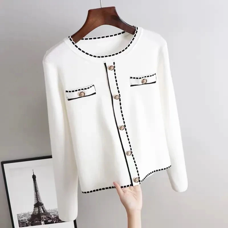 2025 Summer Color Matching O-Neck Sweater Women's t-Shirt Temperament Knitted Sweater Autumn Blousers New Thin Pullover Vintage
2025 Summer Color Matching O-Neck Sweater Women's t-Shirt Temperament Knitted Sweater Autumn Blousers New Thin Pullover Vintage