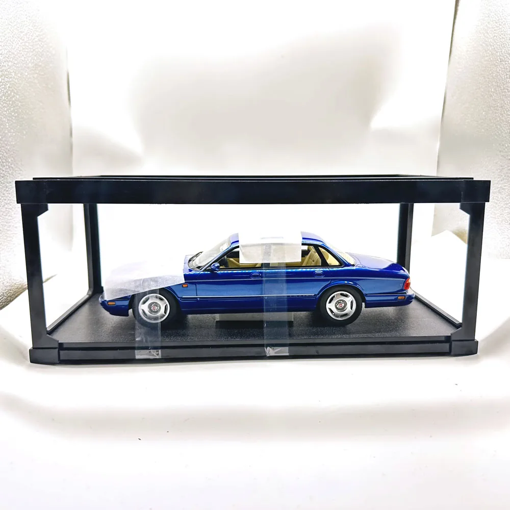 Cult 1/18 Scale Resin Model Car CJP X300 Antigua 1995 Blue Metallic Birthday Collection Gift Toy Scene Matching
Cult 1/18 Scale Resin Model Car CJP X300 Antigua 1995 Blue Metallic Birthday Collection Gift Toy Scene Matching