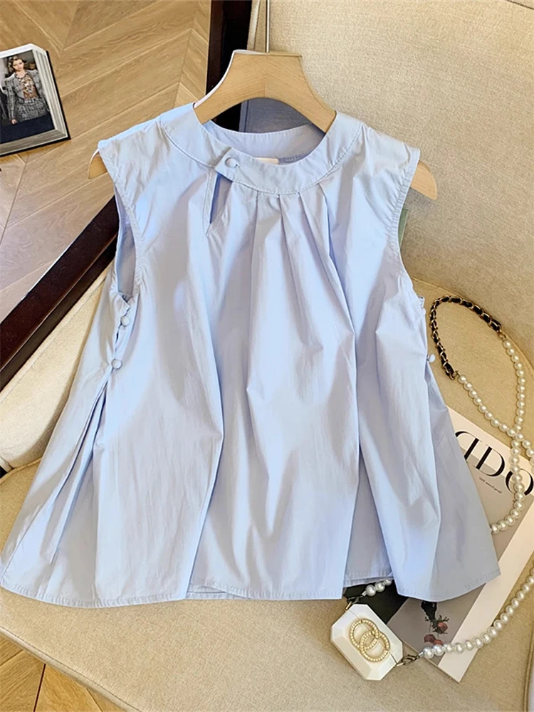 Blue Hollow out Sleeveless Vest Shirt Women Summer New Style Inner Wear Loose Slimming Versatile Top Outerwear Korean Style
Blue Hollow out Sleeveless Vest Shirt Women Summer New Style Inner Wear Loose Slimming Versatile Top Outerwear Korean Style
