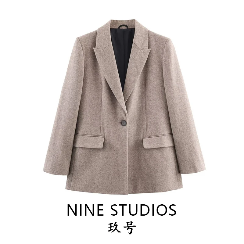 Casual Plaid Mixed Fabric Suit Jaet Loose Fit Women's Faion European Sle Long Sve One Button Closure Flat Collar Coat
Casual Plaid Mixed Fabric Suit Jaet Loose Fit Women's Faion European Sle Long Sve One Button Closure Flat Collar Coat