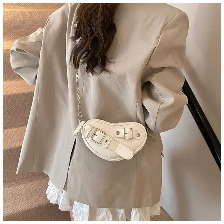2025 Embroidered Heart Crossbody&Shoulder Bag Convertible Day-to-Night Minimalist Quiet Luxury Celine-Inspired
2025 Embroidered Heart Crossbody&Shoulder Bag Convertible Day-to-Night Minimalist Quiet Luxury Celine-Inspired