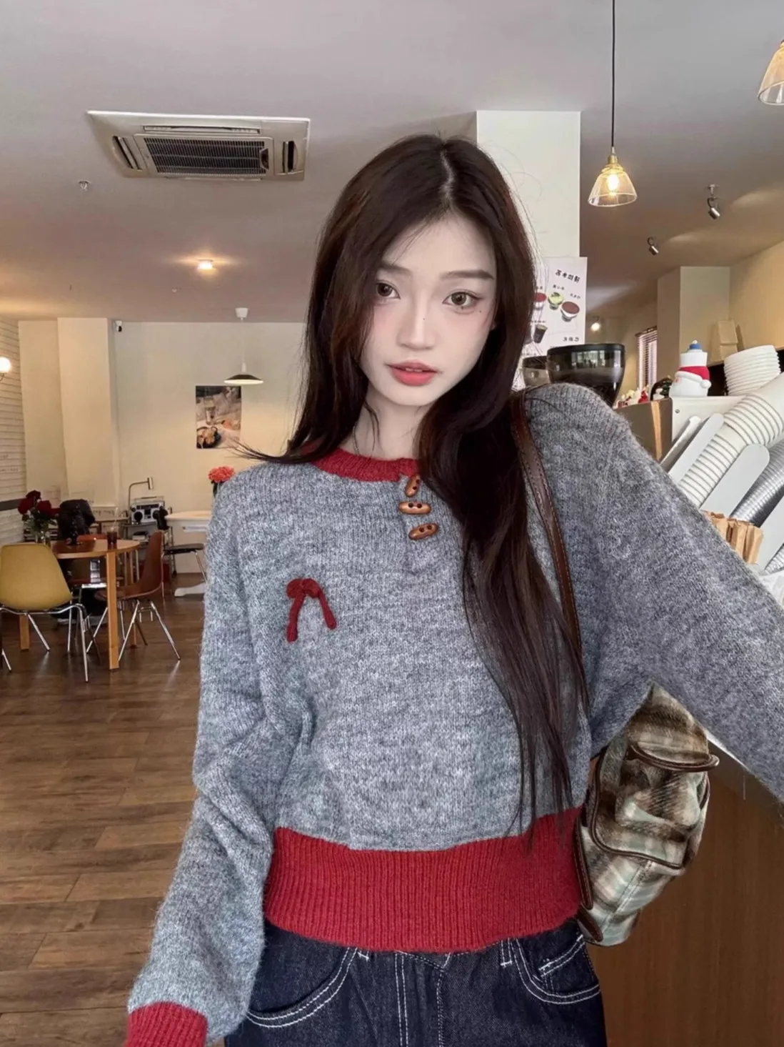 Новогодний женский свитер в стиле пэчворк с красным рисунком, мягкий уютный ленивый трикотаж, длинный свеч, круглый Ne, стандартной длины, осень-весна
Новогодний женский свитер в стиле пэчворк с красным рисунком, мягкий уютный ленивый трикотаж, длинный свеч, круглый Ne, стандартной длины, осень-весна