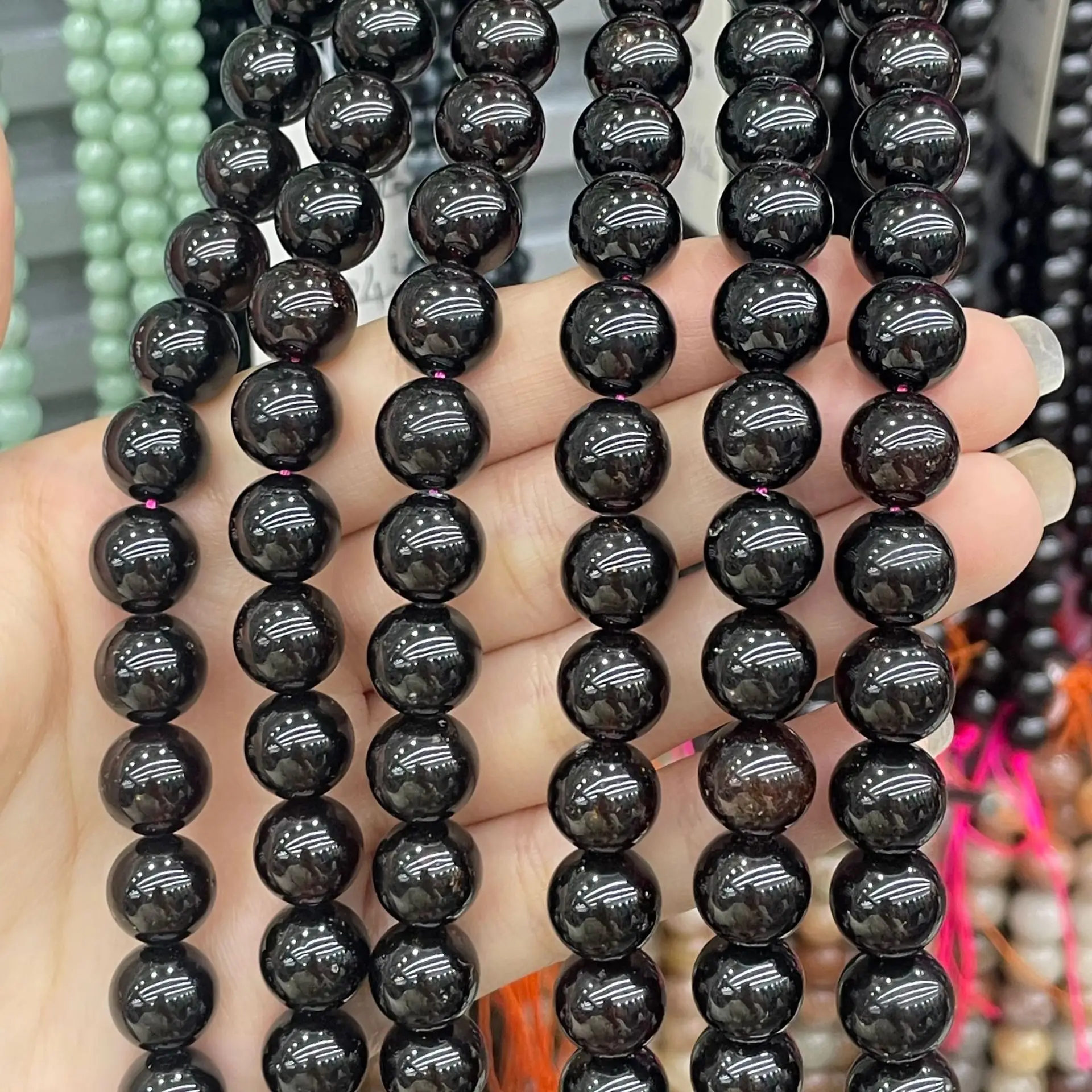 10mm Natural Solid Black Garnet 10mm Round bead DIY necklace bracelet
10mm Natural Solid Black Garnet 10mm Round bead DIY necklace bracelet