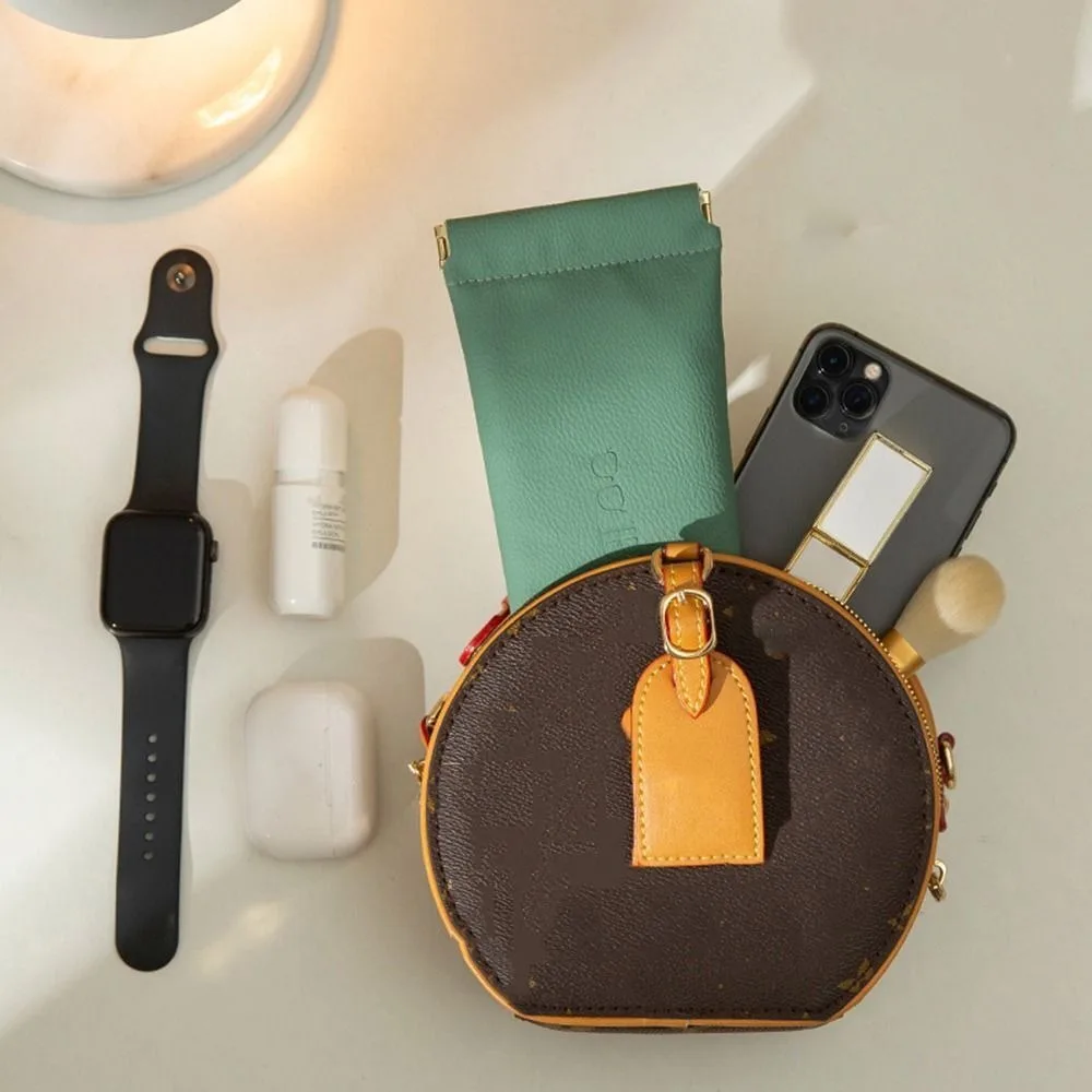 New PU Leather Eye Glasses Holder Automatic Closed Waterproof Glasses Case Sunglasses Pouch Outdoor
New PU Leather Eye Glasses Holder Automatic Closed Waterproof Glasses Case Sunglasses Pouch Outdoor