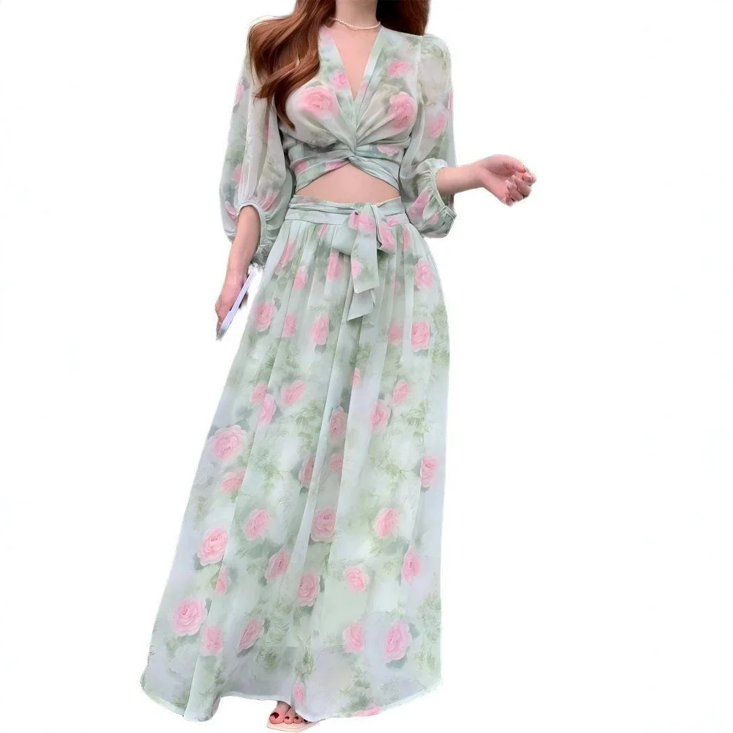 Pure Desire Style Rose Floral Twist Knot Design V-Neck Two-Piece Set A-Line Skirt Women's Fashion Summer Collection
Pure Desire Style Rose Floral Twist Knot Design V-Neck Two-Piece Set A-Line Skirt Women's Fashion Summer Collection