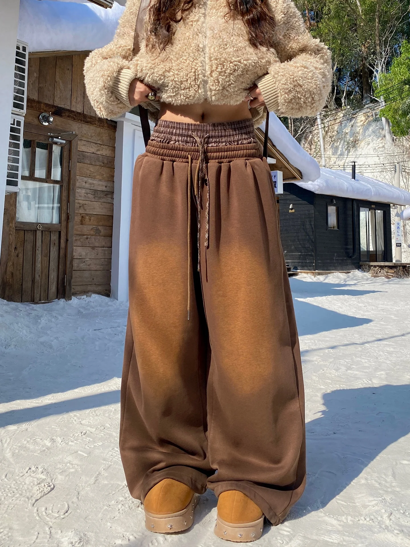 Retro American Splicing Fce Lined Wide Leg Pants Women's Casual Long Trousers Autumn Winter Comfortable Loose Fit Trousers
Retro American Splicing Fce Lined Wide Leg Pants Women's Casual Long Trousers Autumn Winter Comfortable Loose Fit Trousers