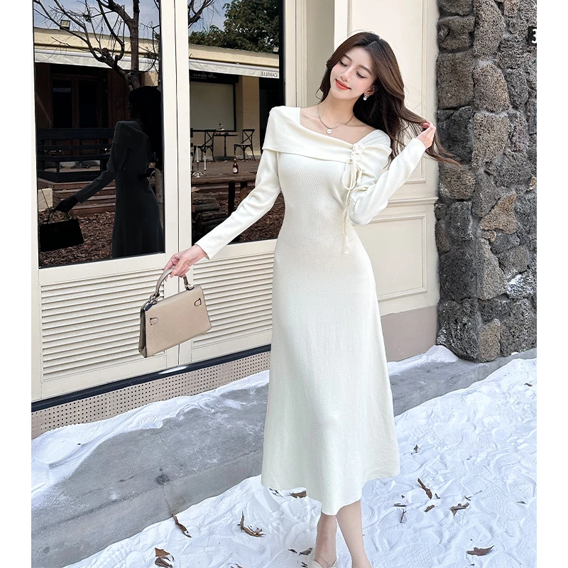 French knit square neck dress women's fall and winter waist thin temperament celebrity with coat sweater skirt
French knit square neck dress women's fall and winter waist thin temperament celebrity with coat sweater skirt