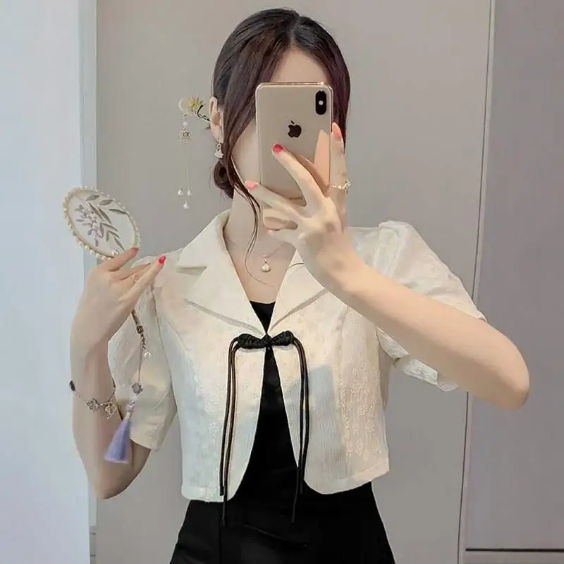 New Summer Chinese Style Short Embroidered Suit Jacket Women's Shawl Cover up Light Chiffon Top Fashionable Commute Style
New Summer Chinese Style Short Embroidered Suit Jacket Women's Shawl Cover up Light Chiffon Top Fashionable Commute Style