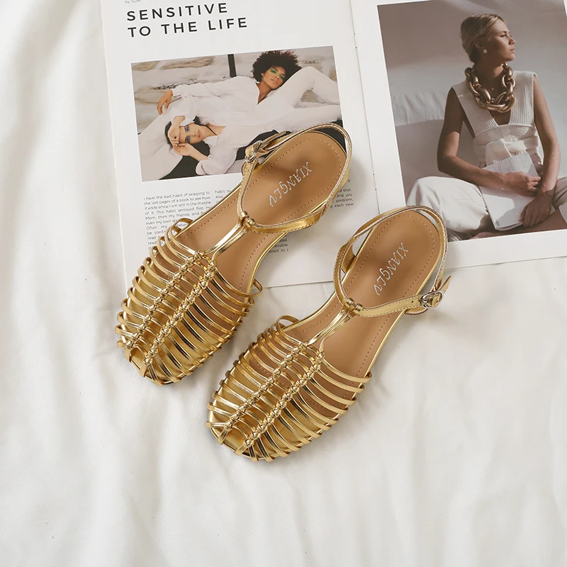 Retro Rome Brand Designer Women Flat Sandals T-Strap Ankle Buckle Narrow Weave Hollow Big Size Footwear Gladiator Sandalias
Retro Rome Brand Designer Women Flat Sandals T-Strap Ankle Buckle Narrow Weave Hollow Big Size Footwear Gladiator Sandalias