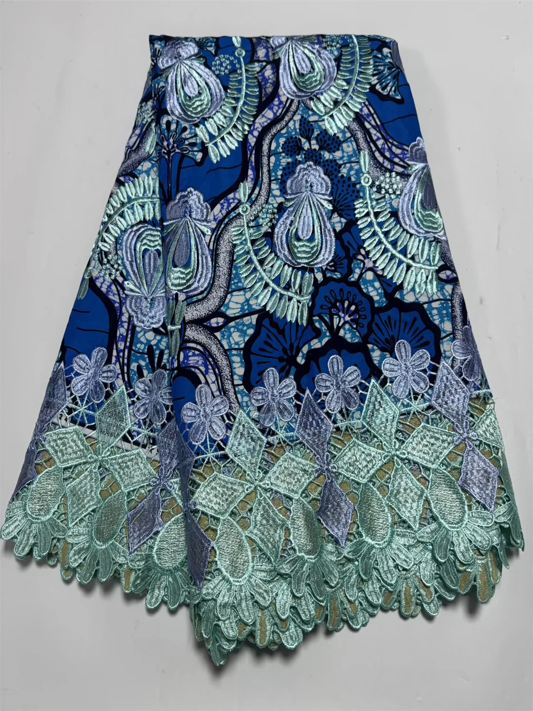 Африканская, нигерийская, Франция, новейшая горячая распродажа, восковая кружевная ткань, 2022, высокое качество для свадебной вечеринки, шитье платья
Африканская, нигерийская, Франция, новейшая горячая распродажа, восковая кружевная ткань, 2022, высокое качество для свадебной вечеринки, шитье платья