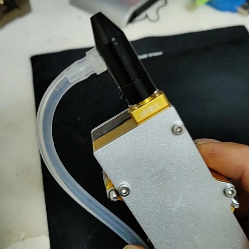 DIY лазерный станок для резки и гравировки Источник лазерного насоса 130 Вт/260 Вт Специальная модифицированная прецизионная оптическая лазерная головка
DIY лазерный станок для резки и гравировки Источник лазерного насоса 130 Вт/260 Вт Специальная модифицированная прецизионная оптическая лазерная головка