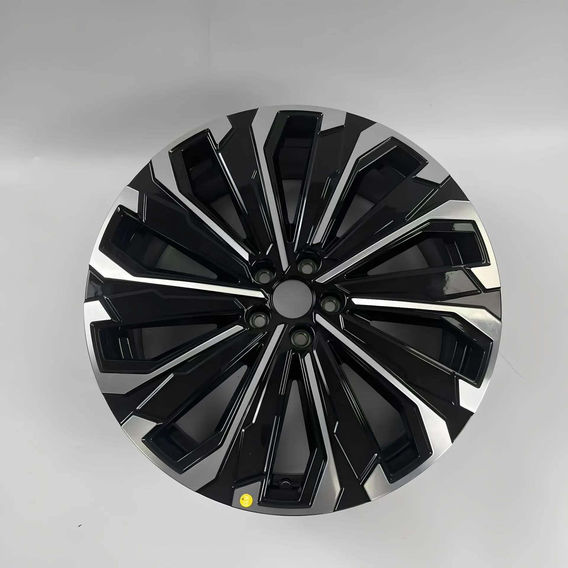 Suitable for Chery Tiggo 9 wheel hub 20 inch original matching aluminum alloy steel ring aluminum ring wheel hub
Suitable for Chery Tiggo 9 wheel hub 20 inch original matching aluminum alloy steel ring aluminum ring wheel hub
