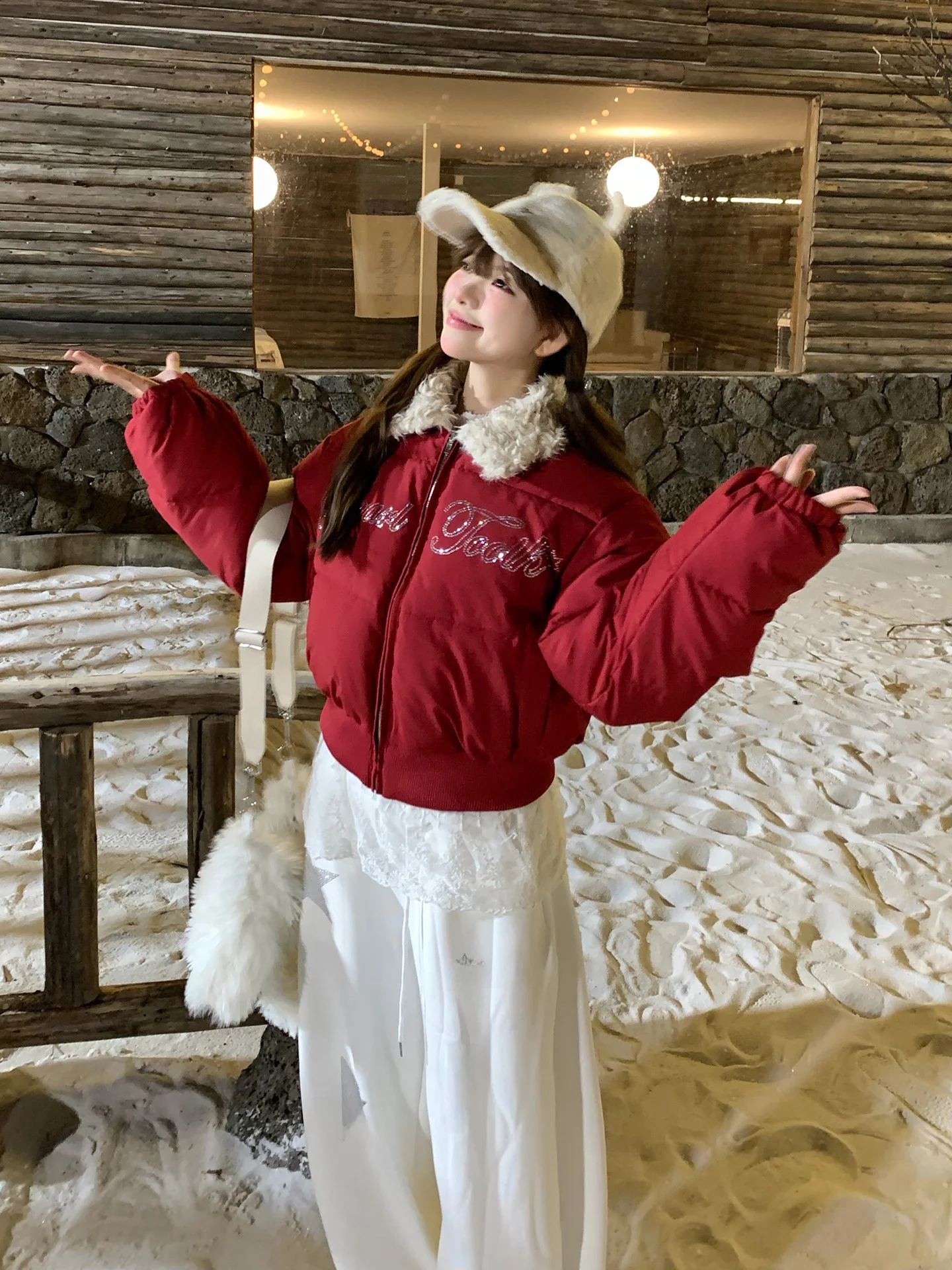 Американское ретро-пальто из хлопка с воротником из овечьего вельвета, женское, зимнее, новое, маленького размера, утепленное, короткое, объемное пальто-пуховик
Американское ретро-пальто из хлопка с воротником из овечьего вельвета, женское, зимнее, новое, маленького размера, утепленное, короткое, объемное пальто-пуховик