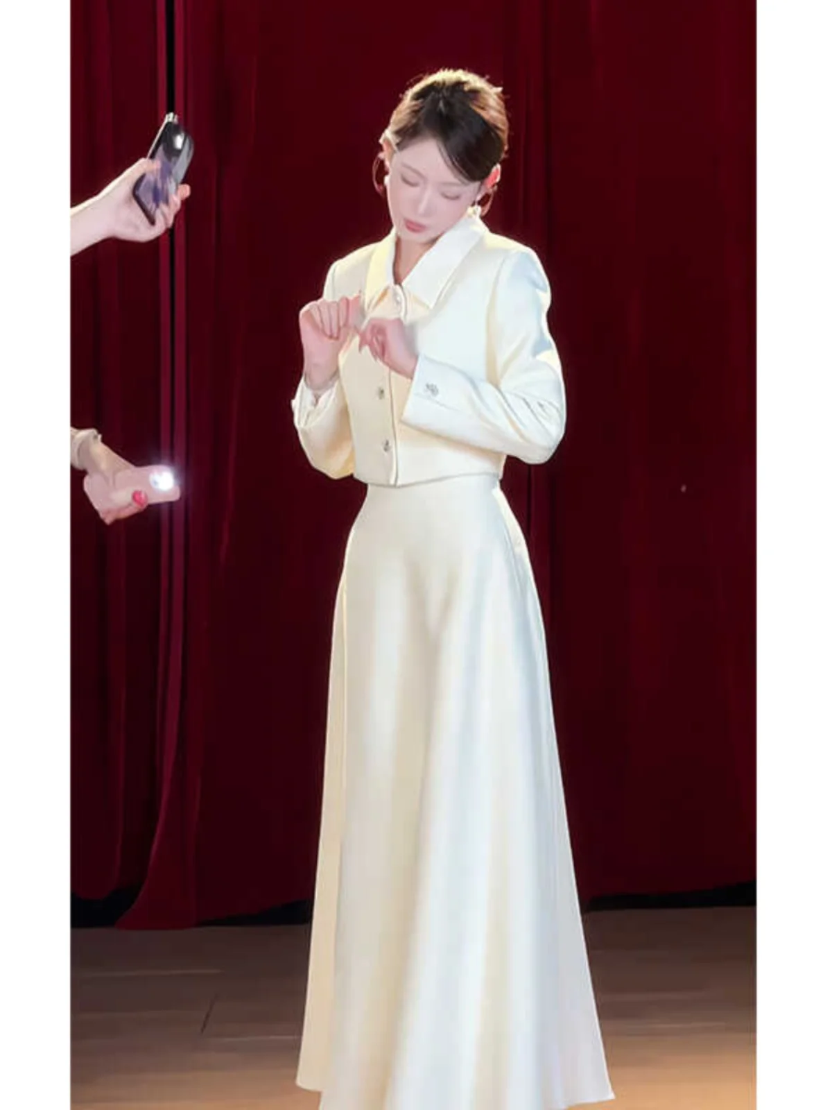 Ele High Waist Skirt Set for Women with Turn-down Collar Jaet Faionable Ladylike Sle Spring Autumn Trend
Ele High Waist Skirt Set for Women with Turn-down Collar Jaet Faionable Ladylike Sle Spring Autumn Trend