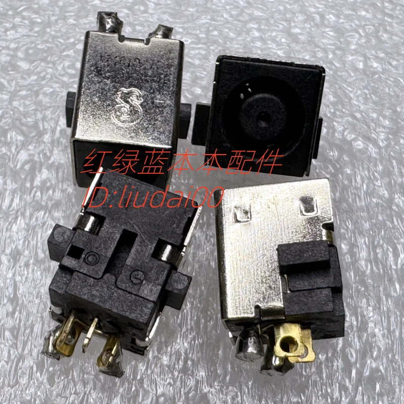For DELL notebook main board power interface welding head large mouth 7.4 * 5.0MM charging head 3-pin four-pin
For DELL notebook main board power interface welding head large mouth 7.4 * 5.0MM charging head 3-pin four-pin