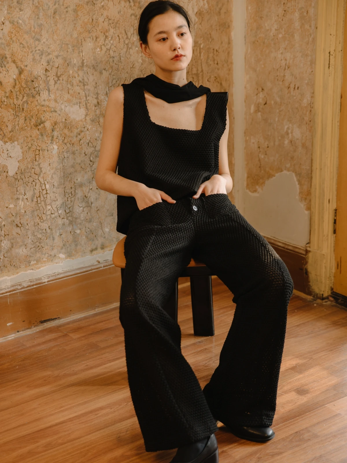 Bla Knitted Wide Leg Micro Flared Pants Faionable Presence Slimming Effect Casual Trousers for Women Original Design
Bla Knitted Wide Leg Micro Flared Pants Faionable Presence Slimming Effect Casual Trousers for Women Original Design