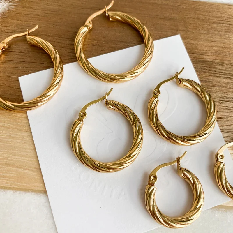 3pair/set Simple Twist Circle Round Hoop Earrings for Women Waterproof Stainless Steel Huggie Ear Buckle Statement Jewelry 2025
3pair/set Simple Twist Circle Round Hoop Earrings for Women Waterproof Stainless Steel Huggie Ear Buckle Statement Jewelry 2025
