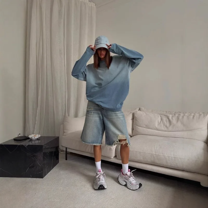 Gradient color long sleeved top, European and American summer fashion, girlish style, spicy girl T-shirt, women's clothing
Gradient color long sleeved top, European and American summer fashion, girlish style, spicy girl T-shirt, women's clothing