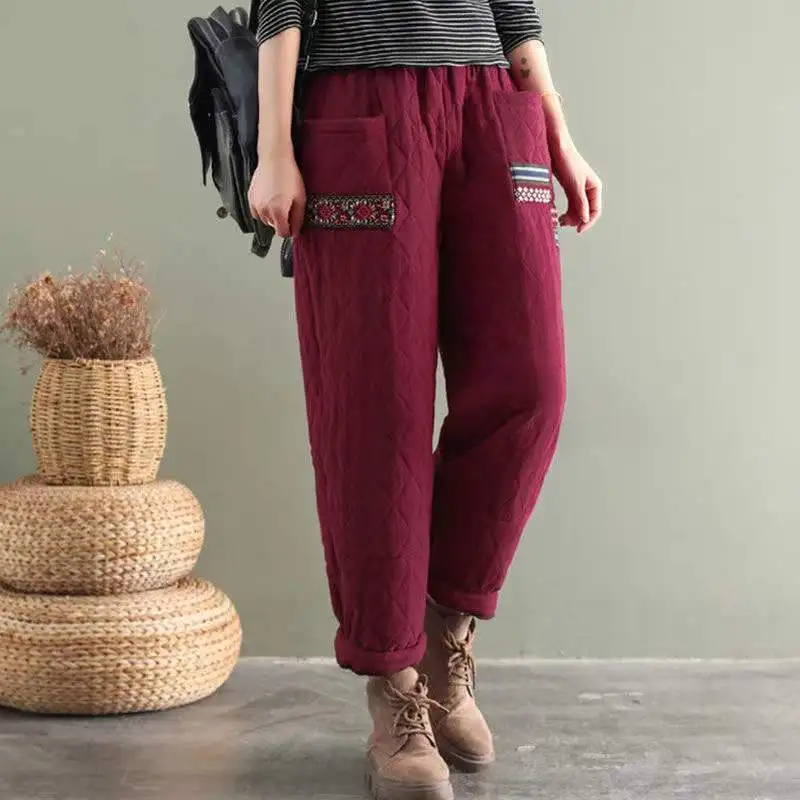 Женские брюки с высокой талией, прямые, из хлопка, с эффектом стеганой ткани, с шелковыми вставками, в стиле ретро, удлиненные
Женские брюки с высокой талией, прямые, из хлопка, с эффектом стеганой ткани, с шелковыми вставками, в стиле ретро, удлиненные