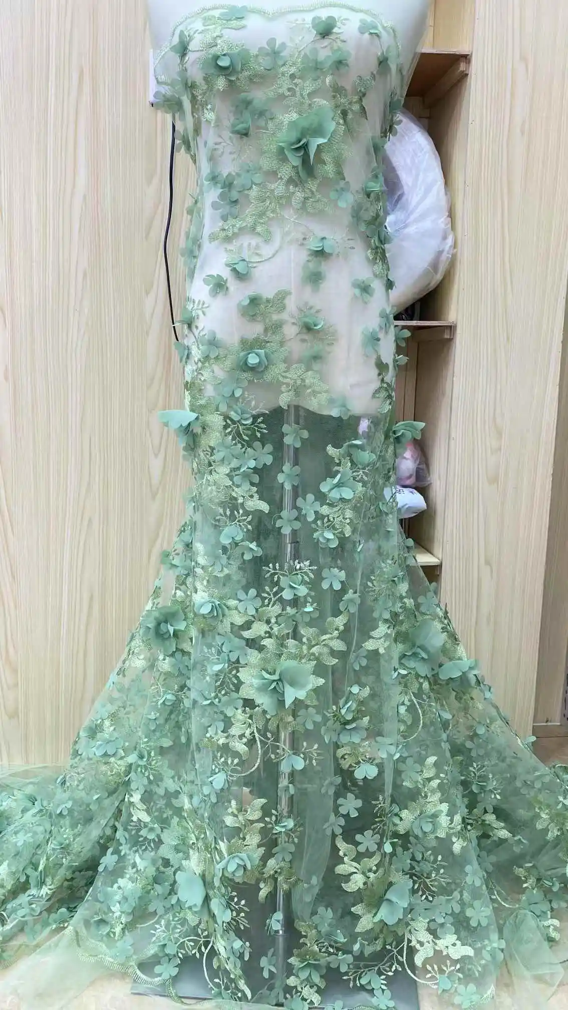 2025 High Quality African Nigerian 3D Flower Tulle Lace Fabric Embroidery French Wedding Party Dresses
2025 High Quality African Nigerian 3D Flower Tulle Lace Fabric Embroidery French Wedding Party Dresses