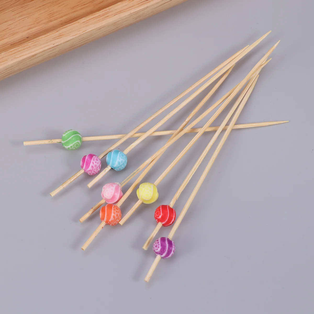 100pcs Disposable Handmade Cocktail Picks Appetizer Picks Wooden Fruit Picks Bead Decor Party Supplies Picks
100pcs Disposable Handmade Cocktail Picks Appetizer Picks Wooden Fruit Picks Bead Decor Party Supplies Picks