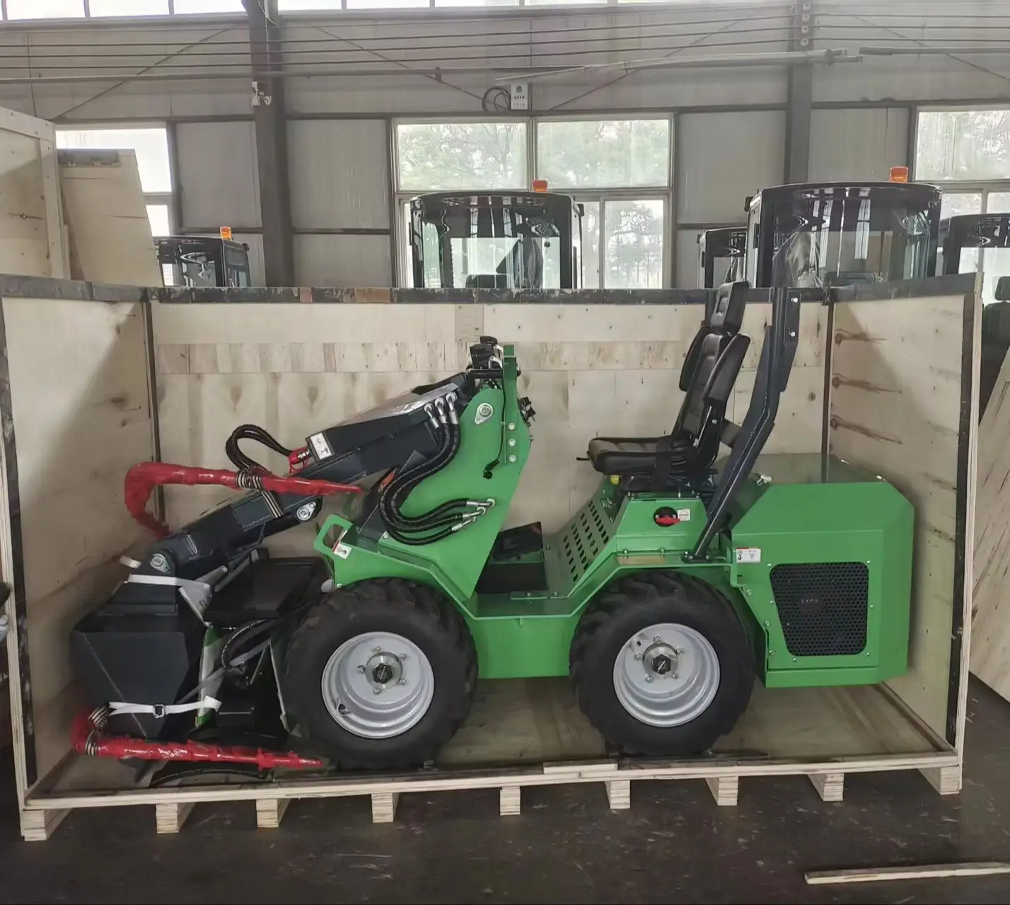 CE Certified Euro 5 Wheel Skid Steer Loader Compact Mini Loader for EU Construction Market
CE Certified Euro 5 Wheel Skid Steer Loader Compact Mini Loader for EU Construction Market