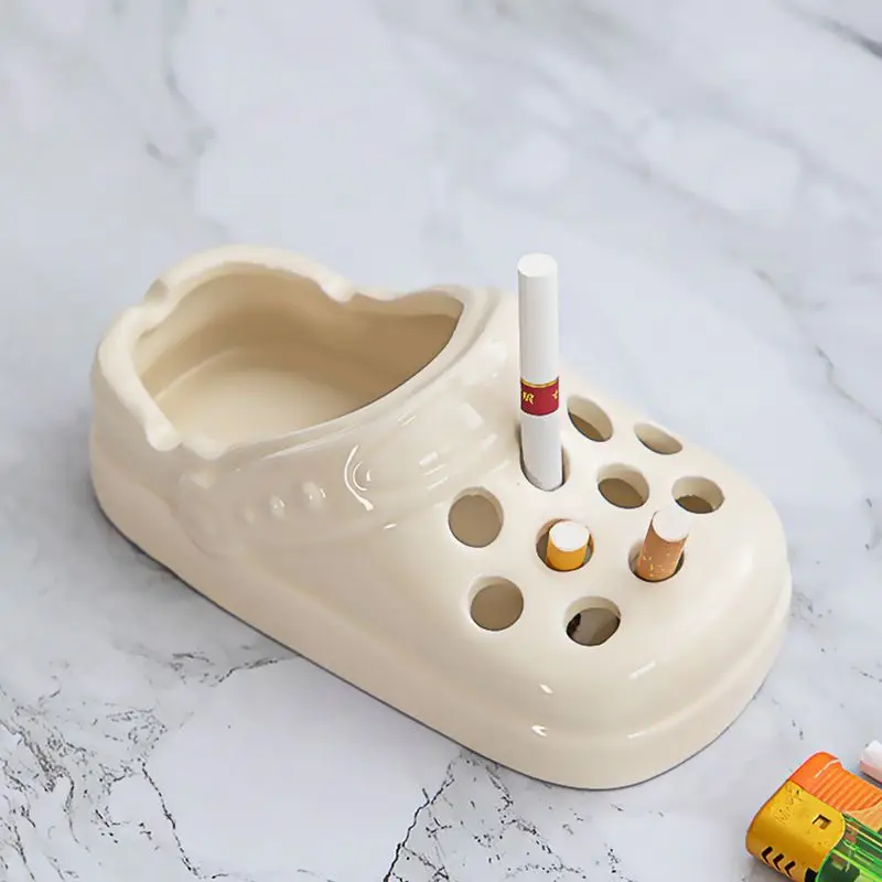 Ceramic Ashtray Ornaments, Crocs Ashtray, Office Home Living Room Decorative Slippers Ashtray Cute Living Room Desktop Ashtray
Ceramic Ashtray Ornaments, Crocs Ashtray, Office Home Living Room Decorative Slippers Ashtray Cute Living Room Desktop Ashtray